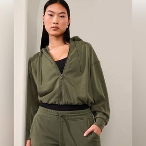 NWT Athleta seasoft bubble hem jacket